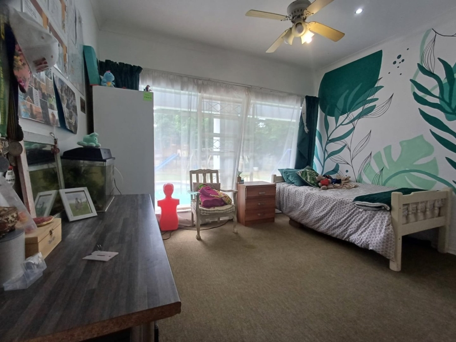 4 Bedroom Property for Sale in Flamwood North West